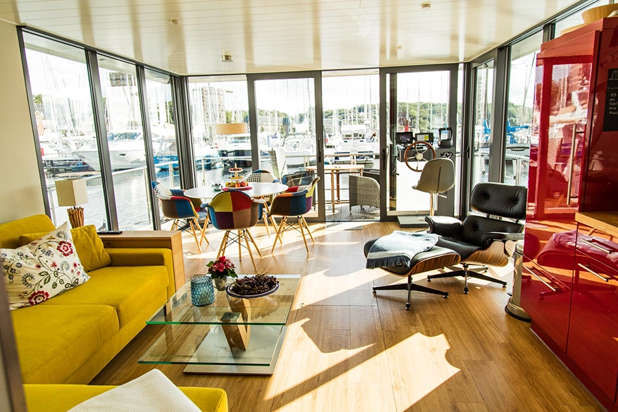 Nina Grützmacher - Insights - Hausboot